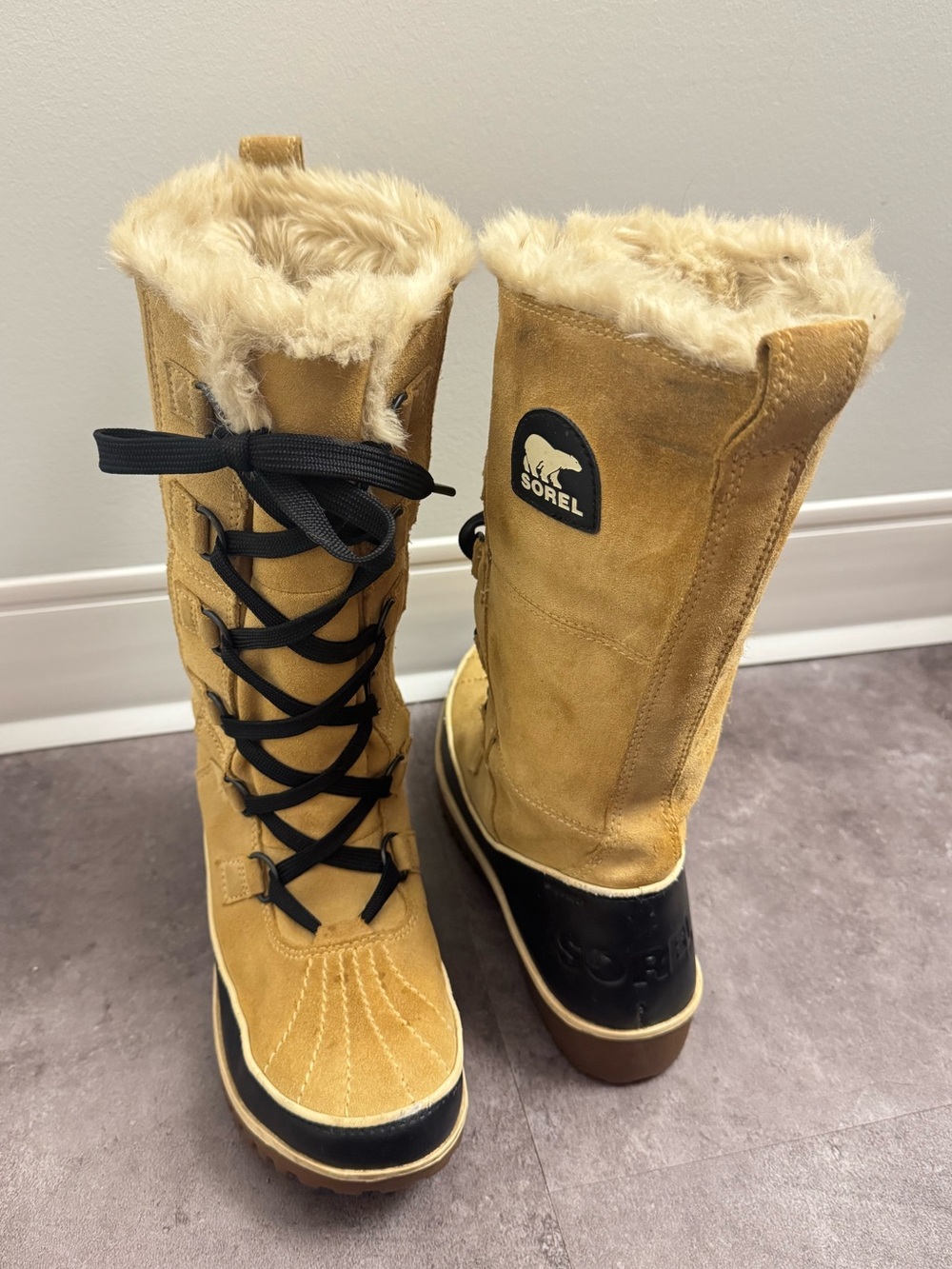 SOREL Women’s Size 7 Suede Faux Fur Tall Lace Up Winter Boots Tan Camel Black